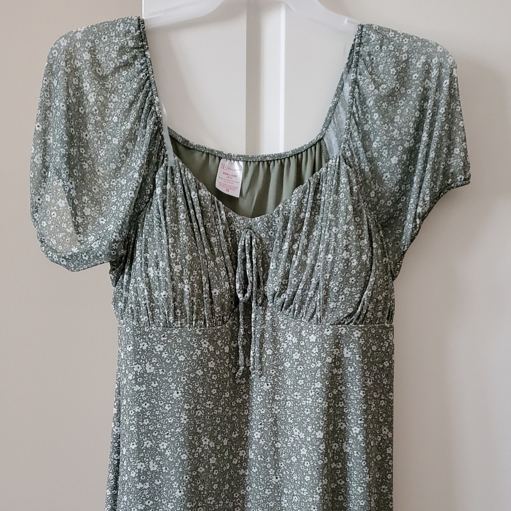 NWT Green short dress